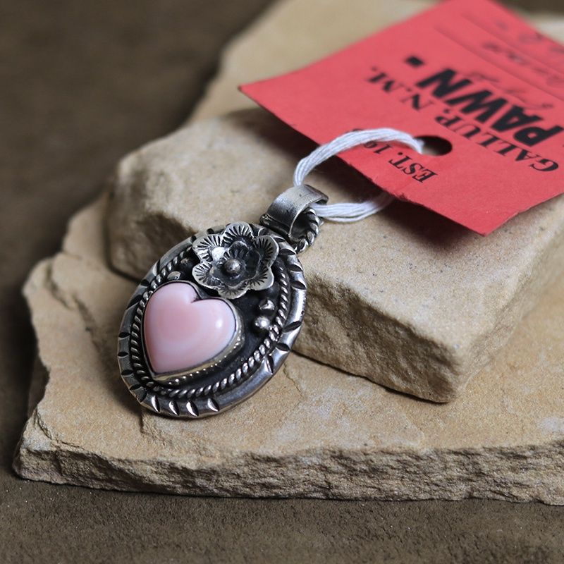 Silver Pendant with Pink Conch shell heart