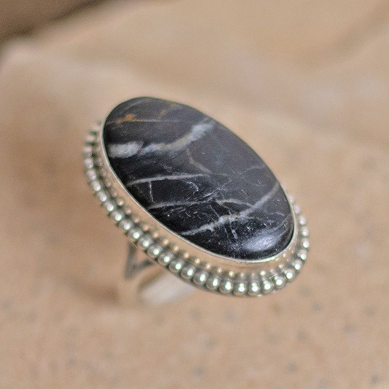 Black agate stone ring w/ split wire shank