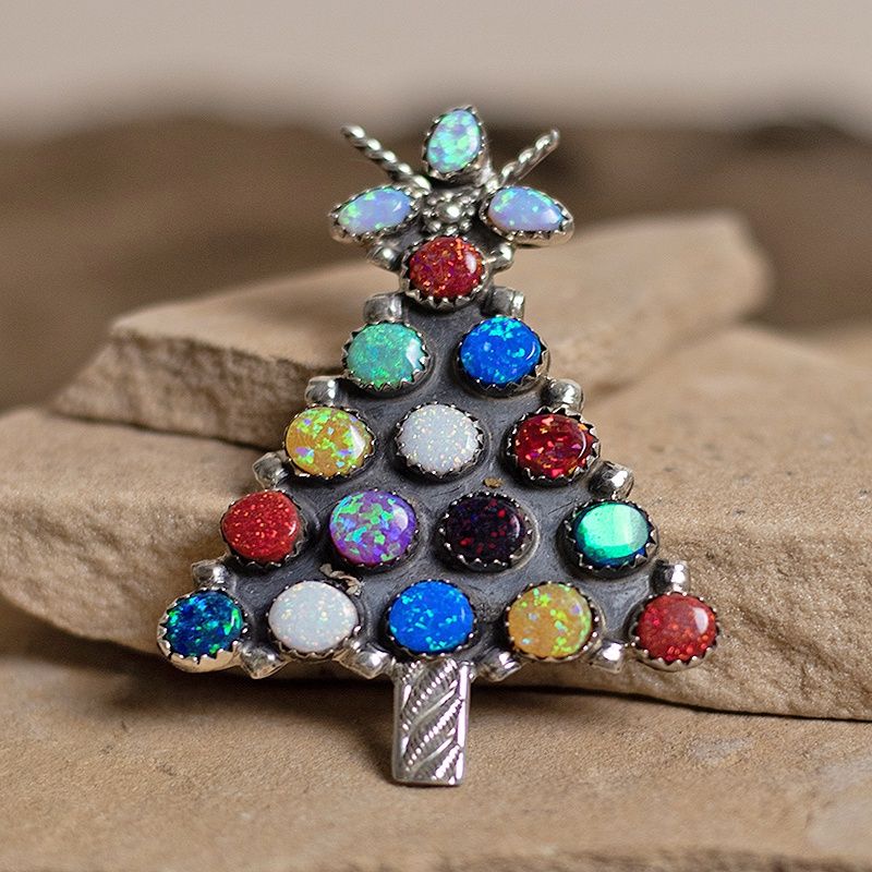 Christmas tree pin