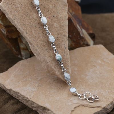 Small oval link bracelet w/ white buffalo stone