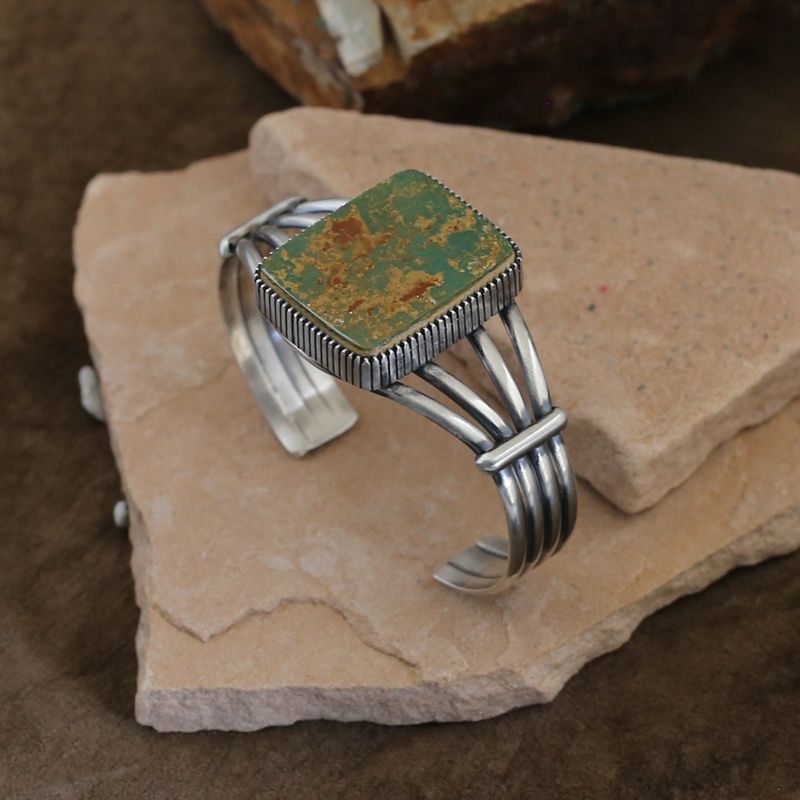 Kings Manassa turquoise stone bracelet