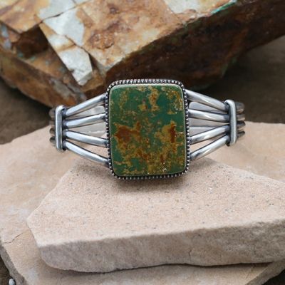 Kings Manassa turquoise stone bracelet
