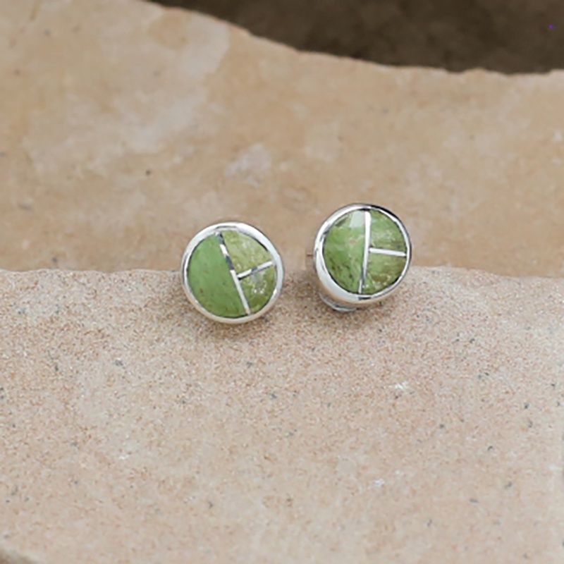Small round stud earrings w/ gaspeite