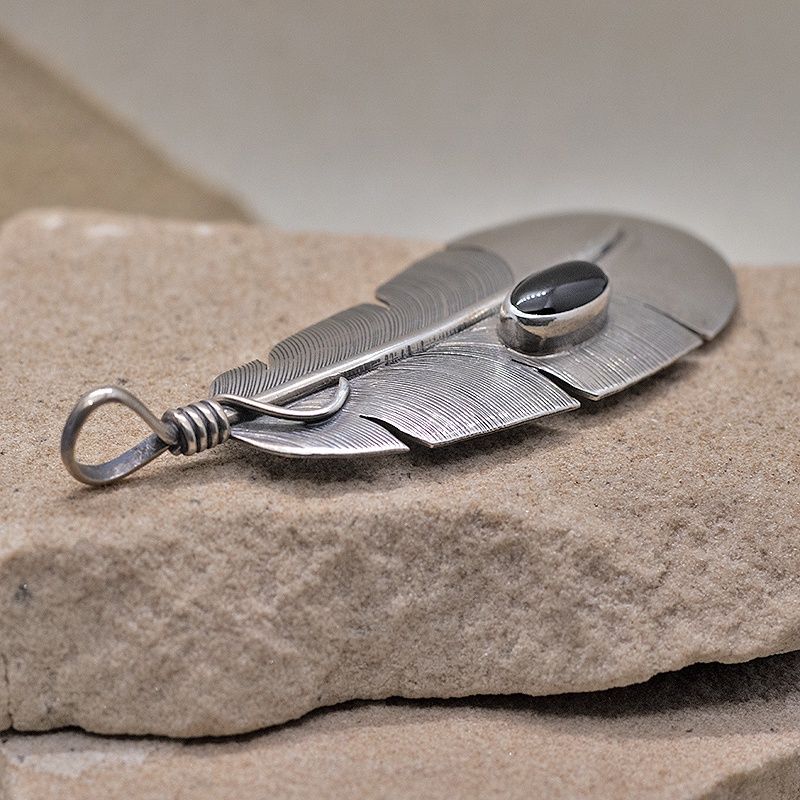 Feather pin/pendant - black onyx stone