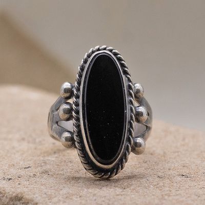 Oval black onyx ring