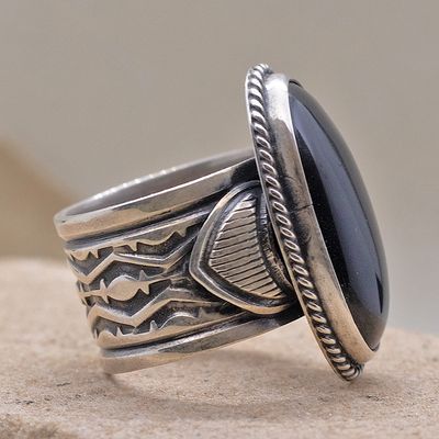 Black onyx ring by artist Sunshine Reeves