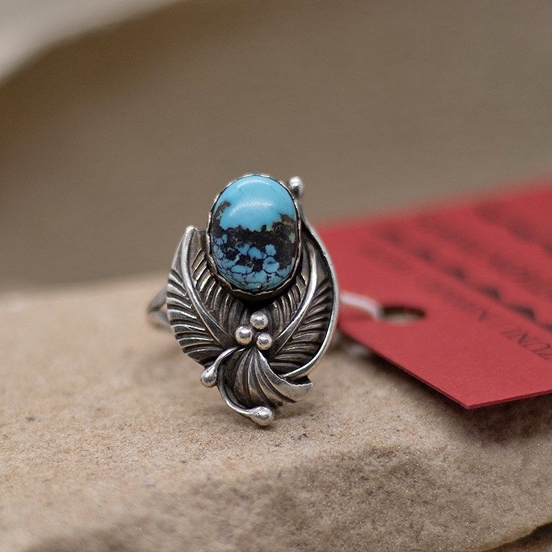 Small Navajo ring w/ turquoise-Pawn Jewelry