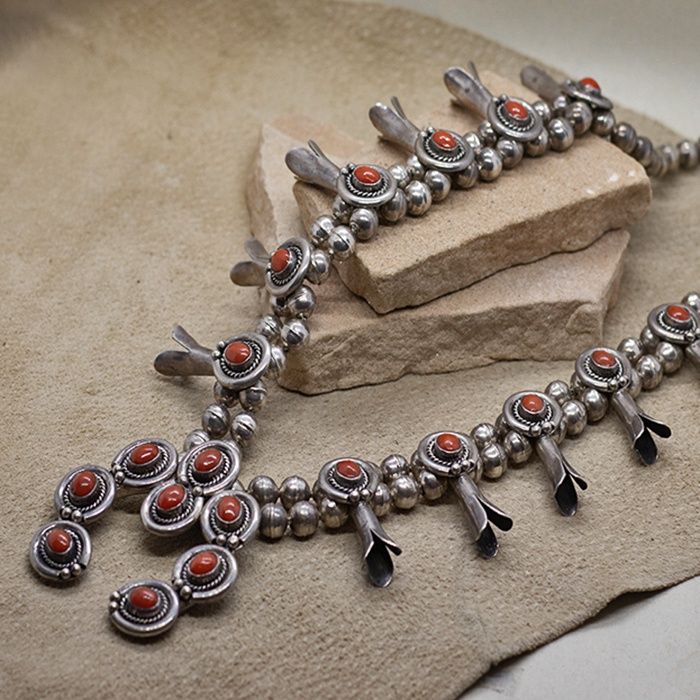1960&#39;s Navajo red coral squash blossom necklace