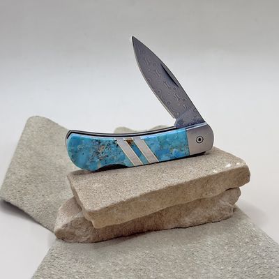 Damascus blade pocket knife w/ stabilized turquoise inlay
