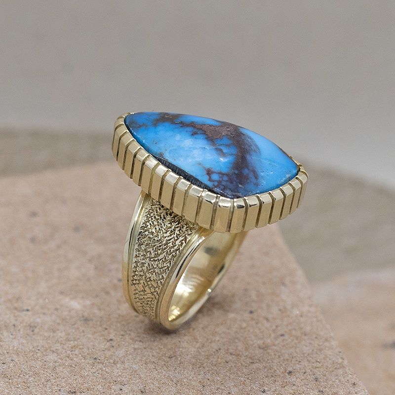 Bisbee turquoise ring w/ etched texture