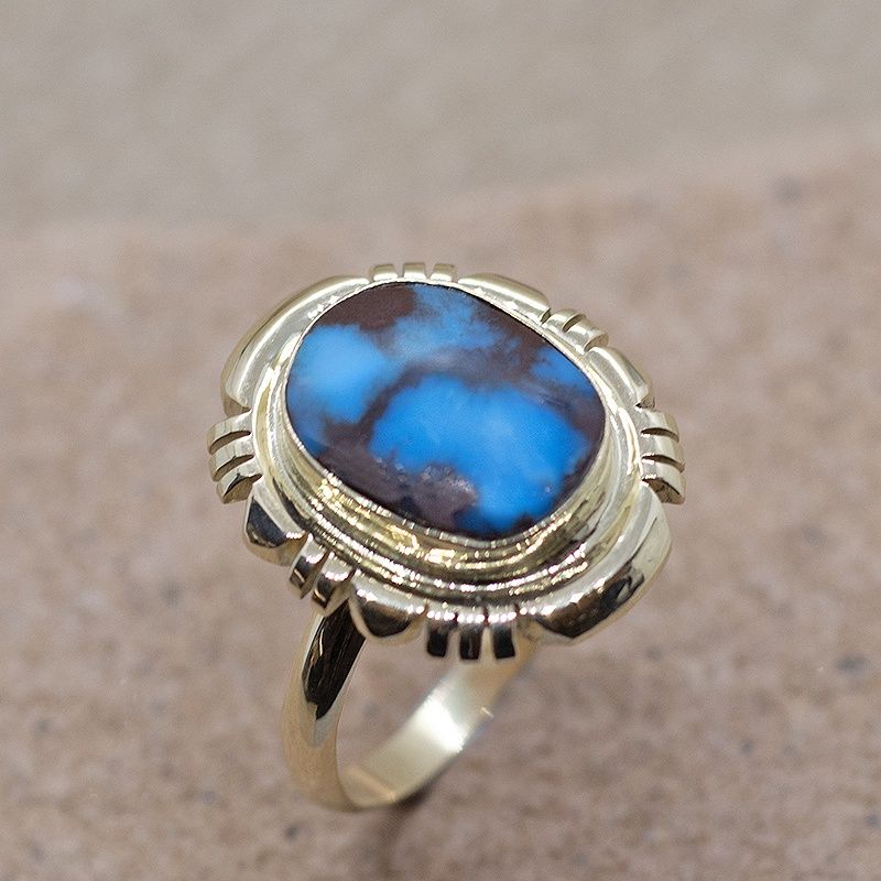 Bisbee turquoise ring- saw cut mounting