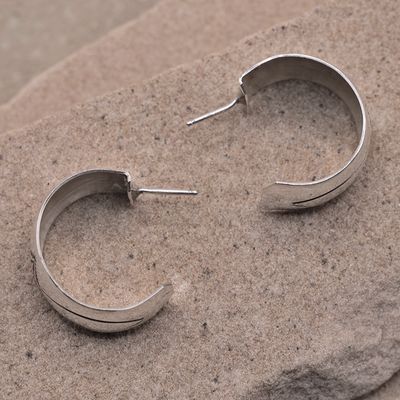 Sterling Rug Pattern Hoop