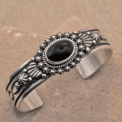 Navajo Black Onyx bracelet - Happy Piaso