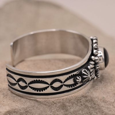 Navajo Black Onyx bracelet - Happy Piaso