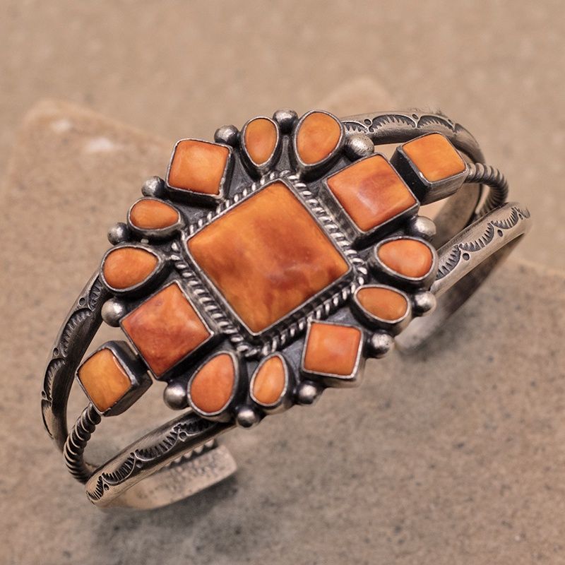 Navajo cluster bracelet w/ spiny oyster shell- Diane Wylie