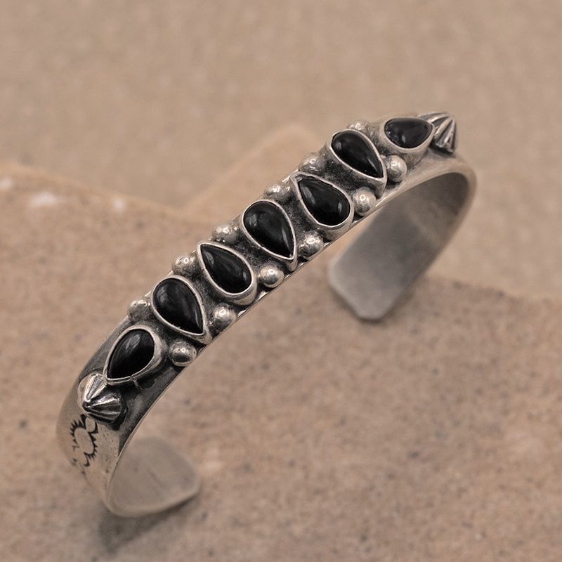 Tear drop black onyx bracelet-Linda Yazzie