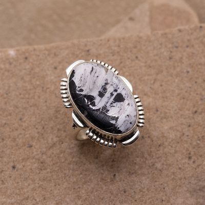 Single White Buffalo Ring with Sawcut Details