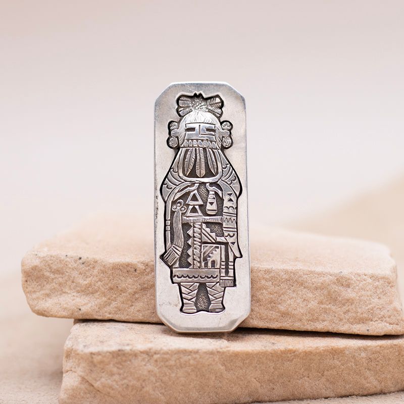 Shadowbox Buffalo Maiden Ring