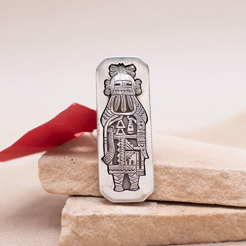 Shadowbox Buffalo Maiden Ring