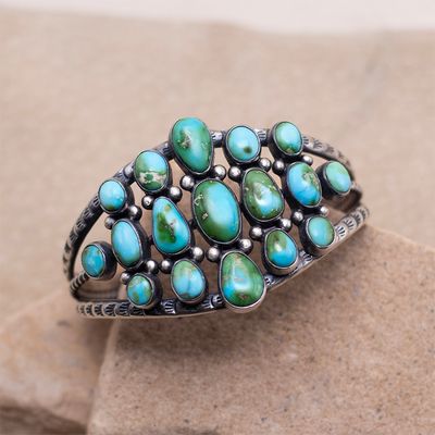 17 Stone Large Sonoran Gold Cuff
