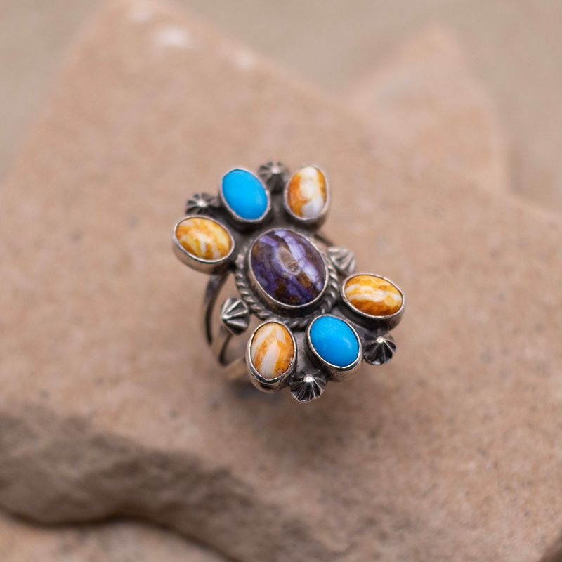 Spiny Oyster and Turquoise ring with star details