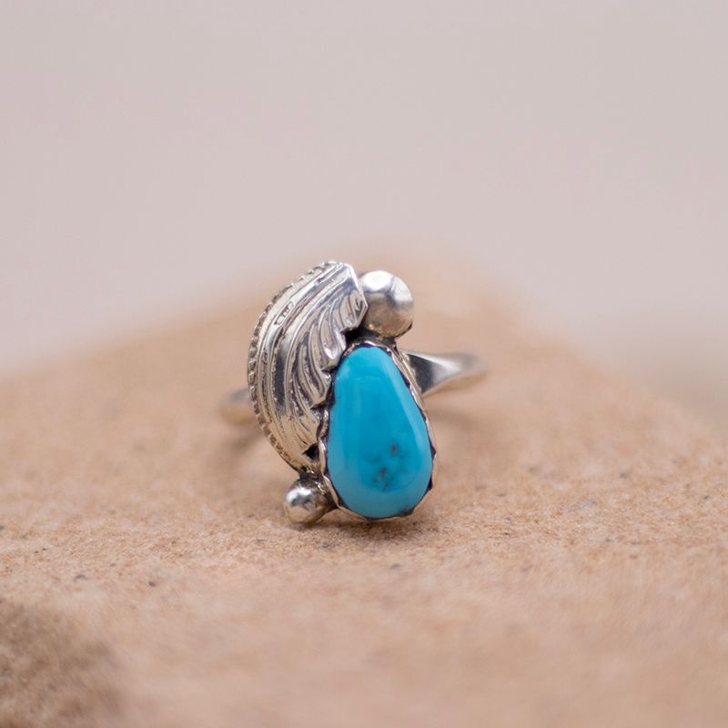 Leaf Detail and Turquoise Stone Ring