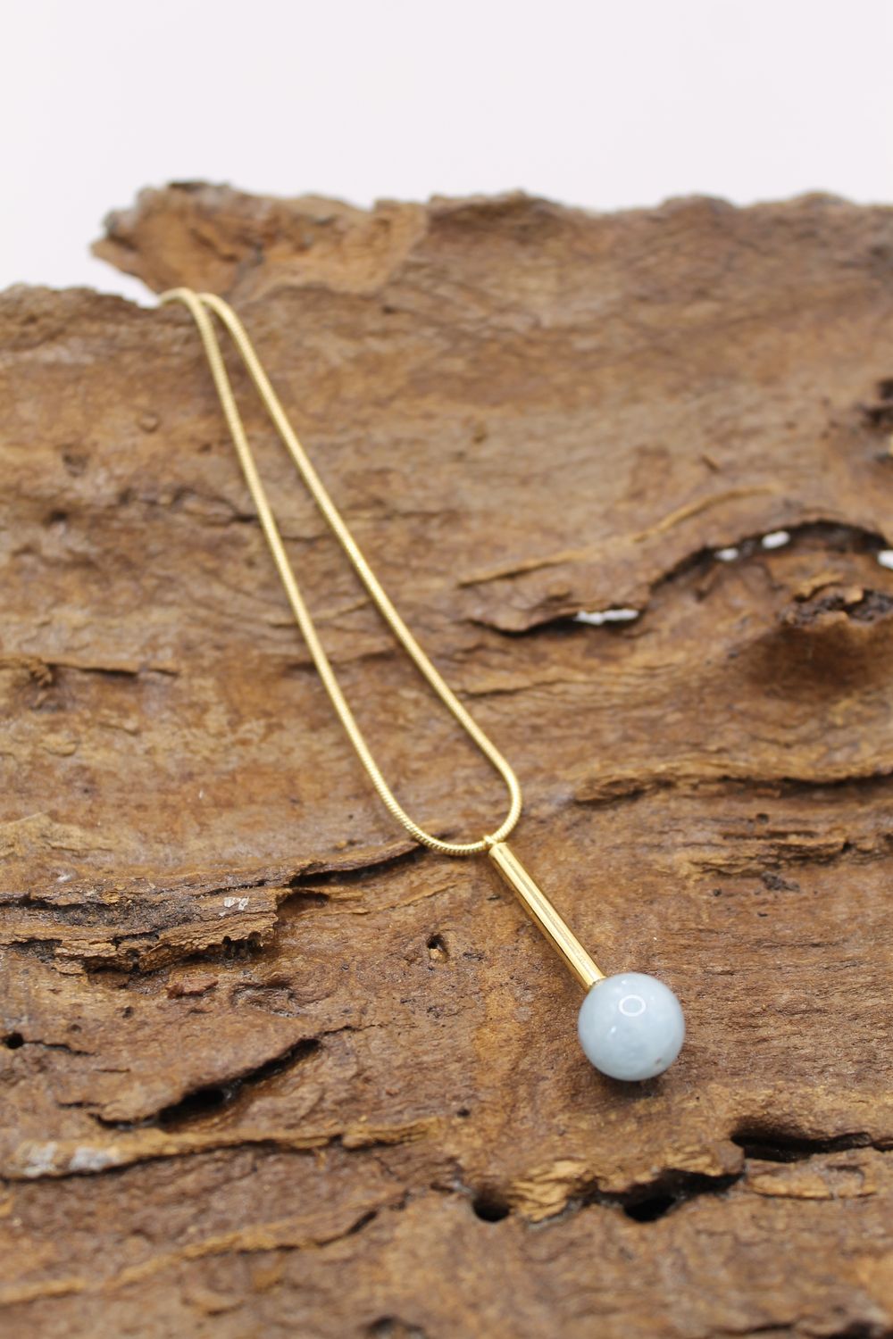 Holocene hanger met Aquamarijn