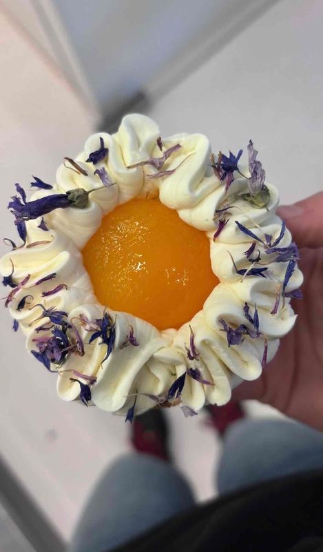 Tartelette Perzik/witte chocolade/ panna cotta