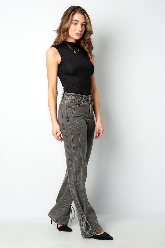 Bossy bow jeans (pre-order)