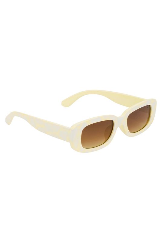 Simple retro sunglasses