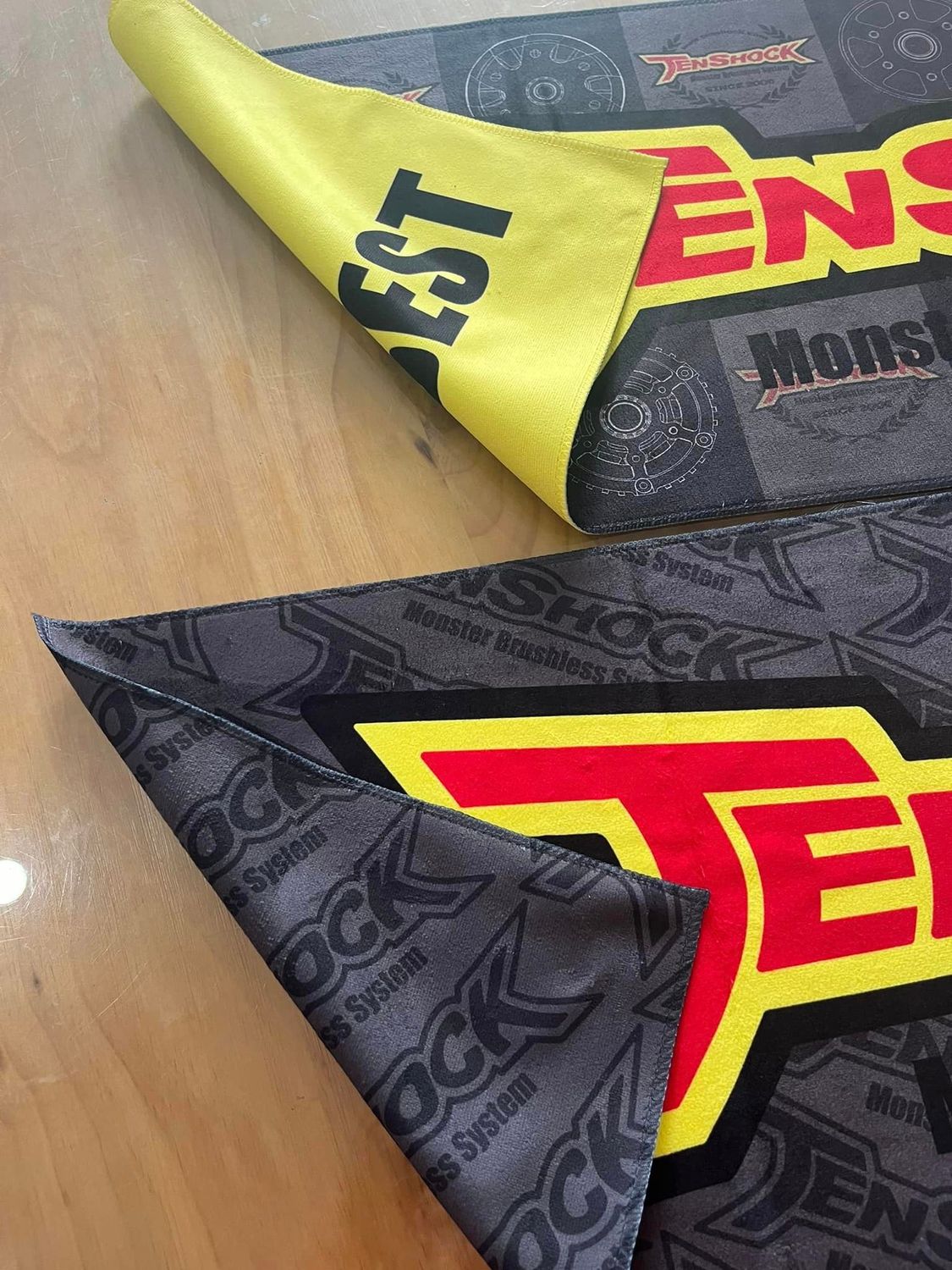 TOWEL 100cm x 30 cm