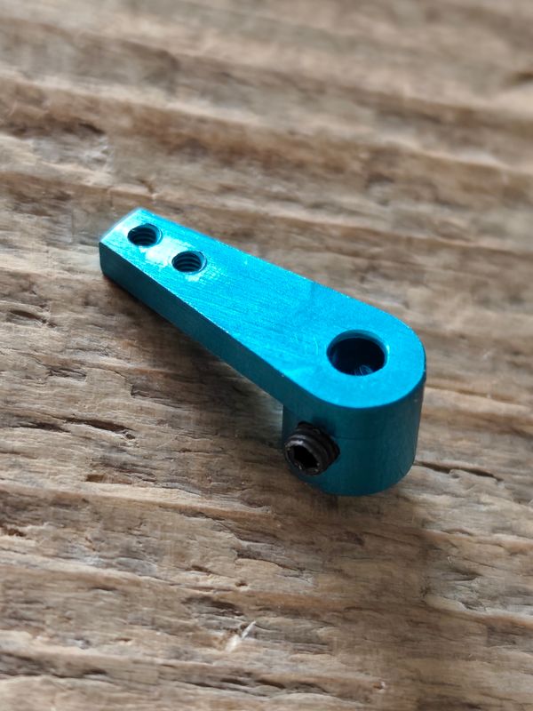 Steering horn 3mm Tenshock