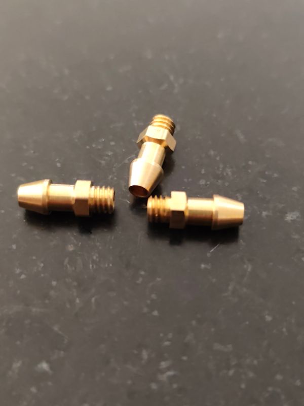 Nipple for watercooling M4