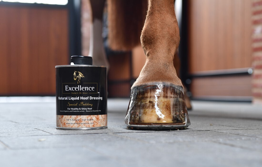 Excellence Natural Liquid Hoof Dressing 1L.