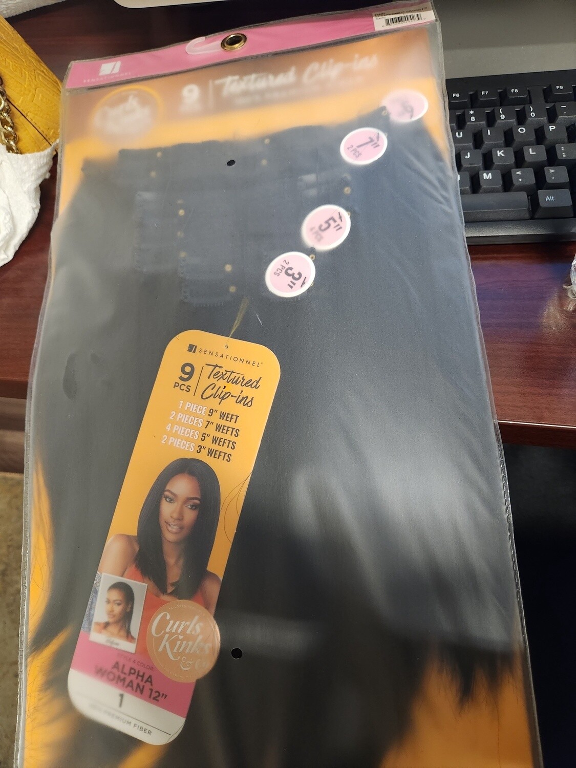 Clip in alpha woman 12curl kinks 1
