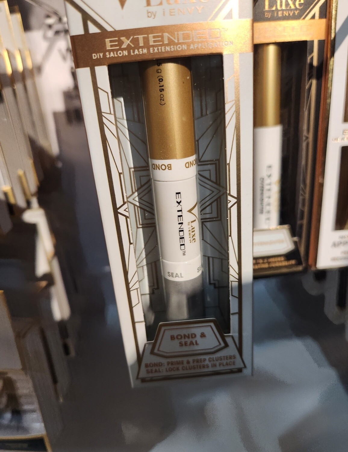 Vluxe bond and seal