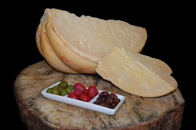 Don Michele Mandarini Provolone