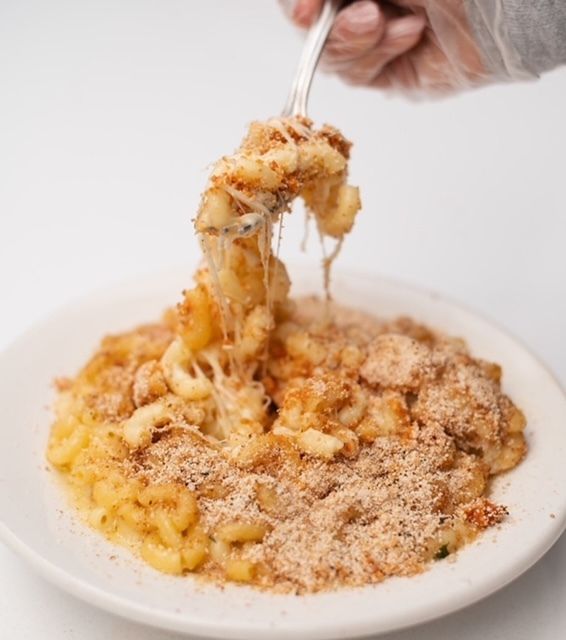 TRUFFLE MAC AND CHEESE