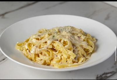 FETTUCCINE ALFREDO