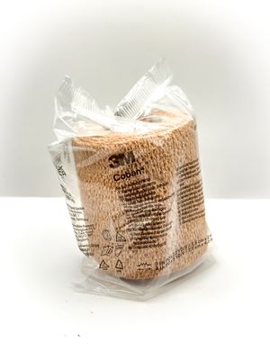 3M™ Coban™ Zelfhechtende zwachtel, 1583, beige, 7,5 cm x 4,5 m (uitgerekt), 3M™ Coban™ Zelfhechtende zwachtel, 1583, beige, 7,5 cm x 4,5 m (uitgerekt),