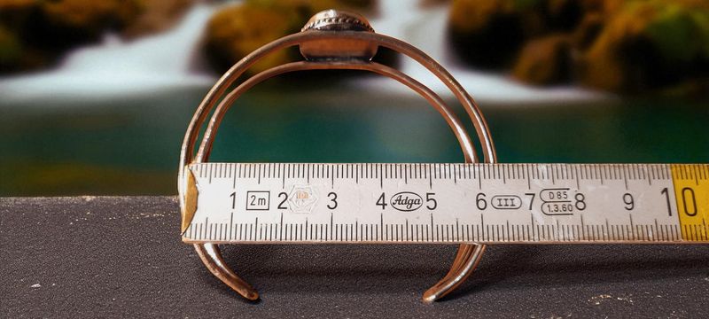 Handgemaakte armband zilver op brons met Robijn in Zoïsiet
