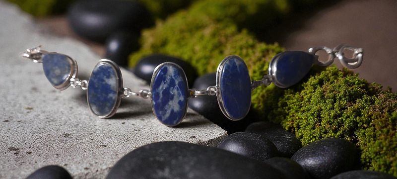 Handgemaakte armband zilver op brons met Lapis Lazuli