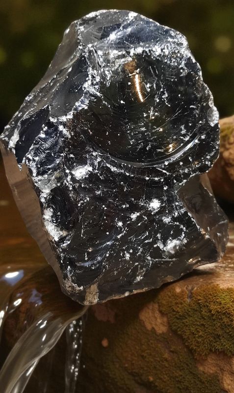 Obsidiaan zwart