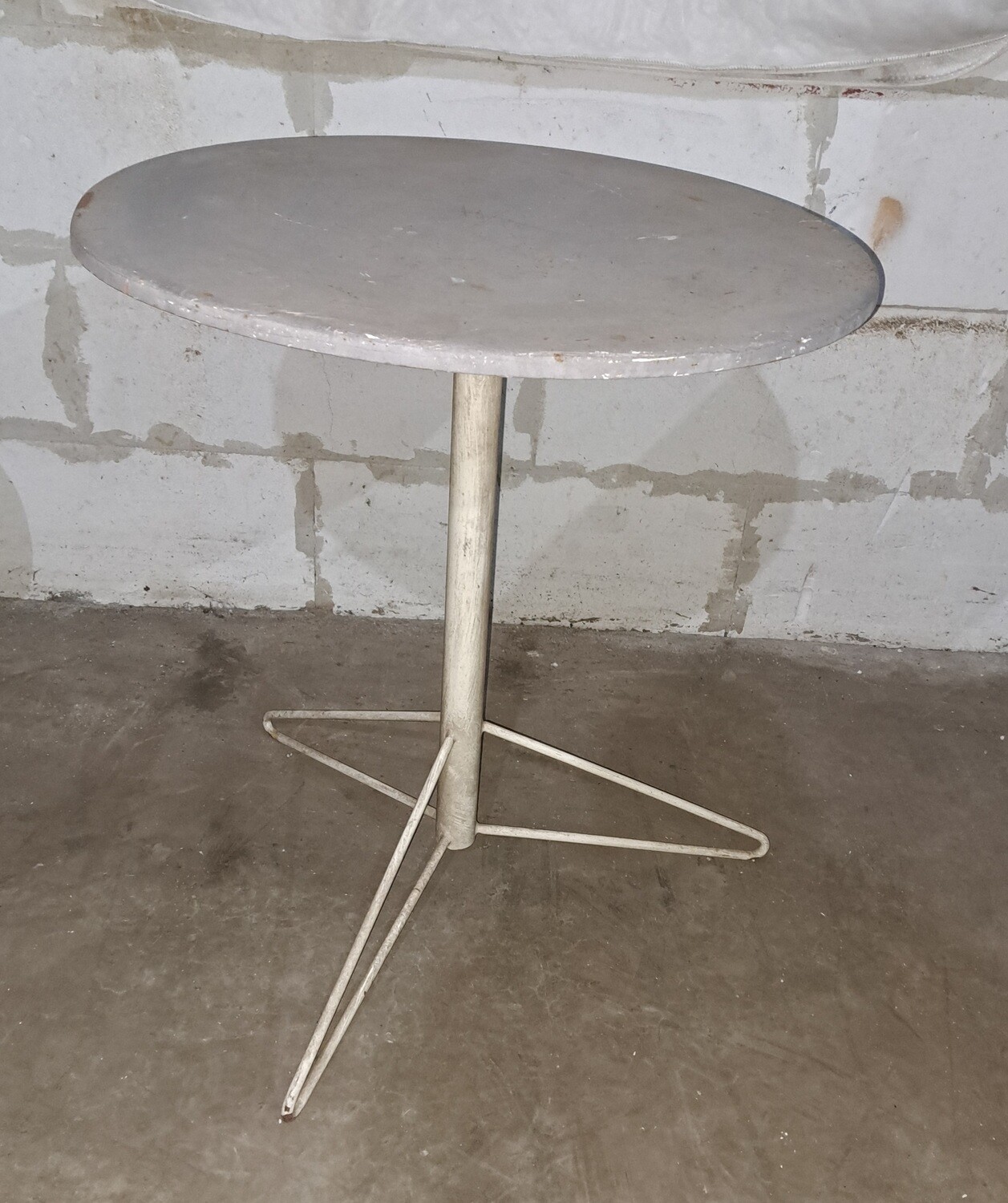 IJzeren bistro tafel, tuintafel, bijzettafel