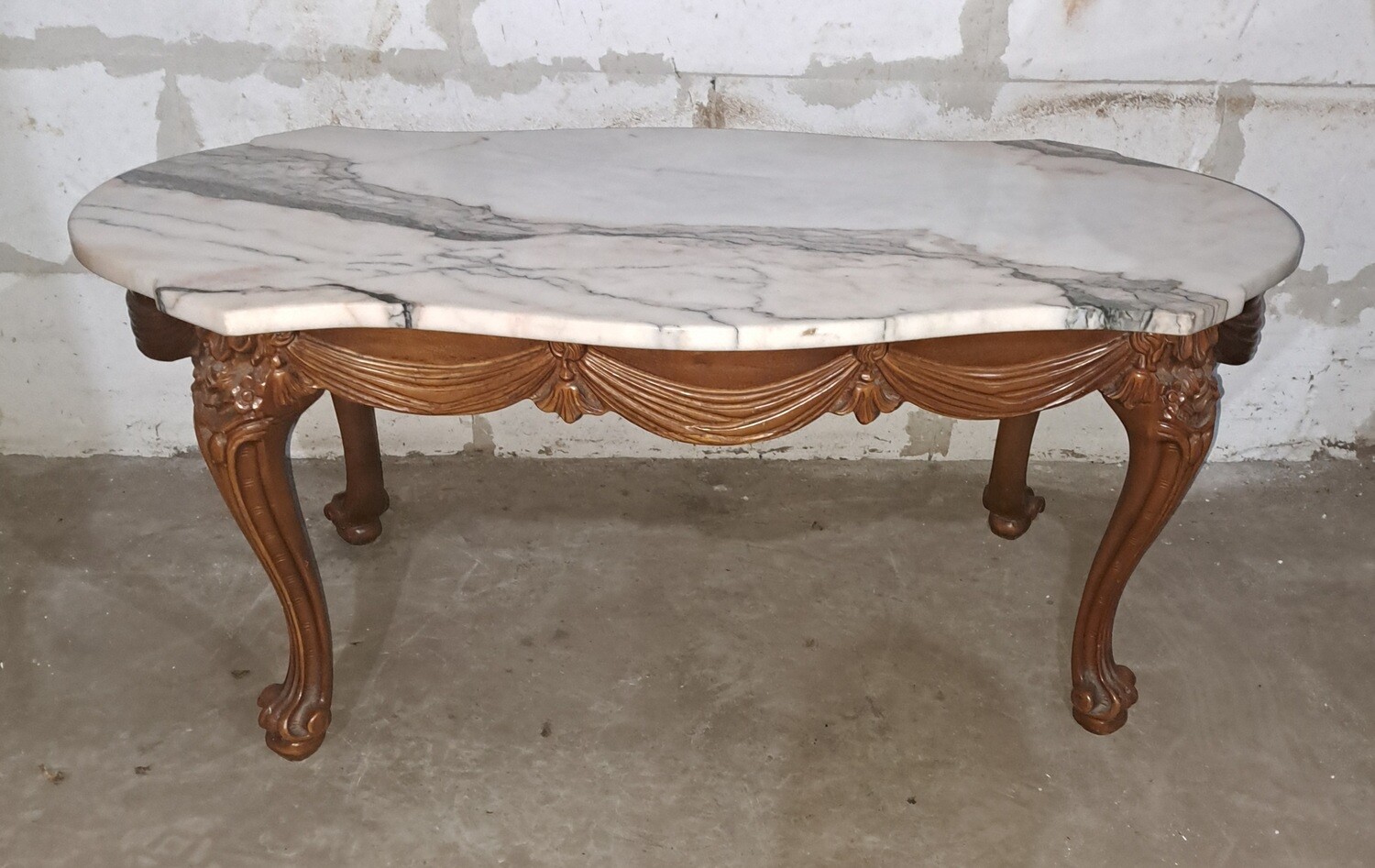 Tafel Salontafel met marmer blad