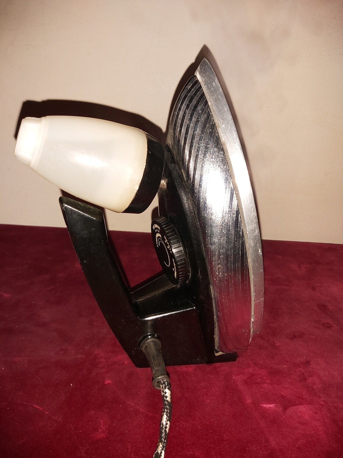 Vintage stoomstrijkijzer 1989