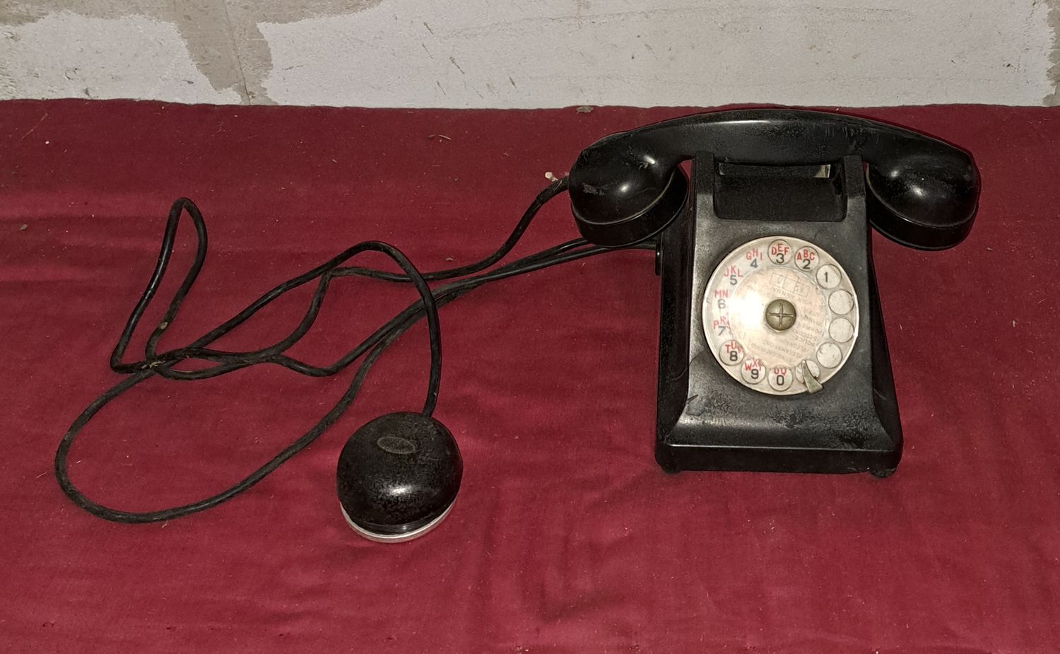 Vintage bakelieten wandtelefoon