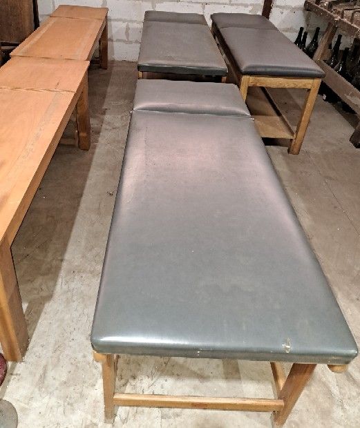 Vintage massagetafels met verstelbare rug