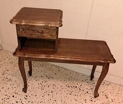 telefoon tafel bijzettafel roddelbankje