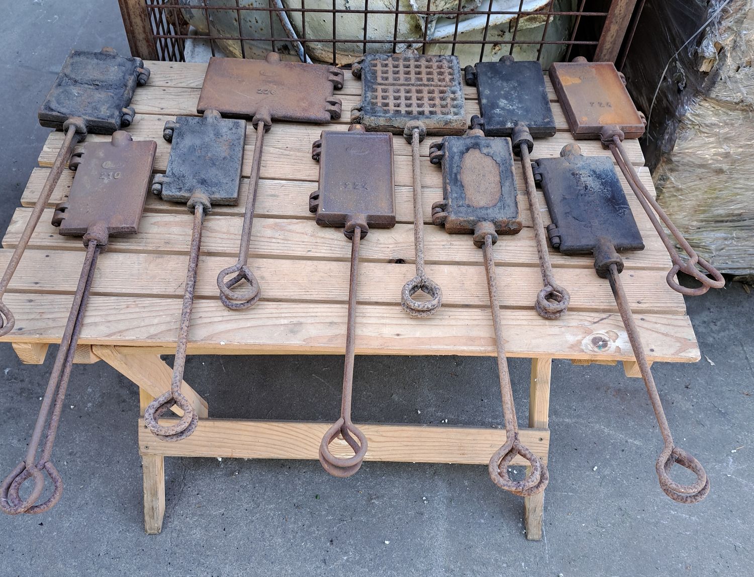 Vintage ijzeren wafelijzers